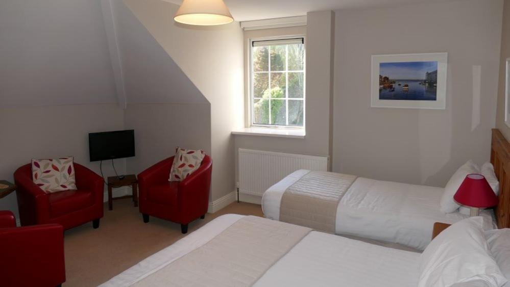 Avonmore House Guest Accommodation Youghal Exterior photo
